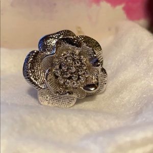 Flower Ring sz 7